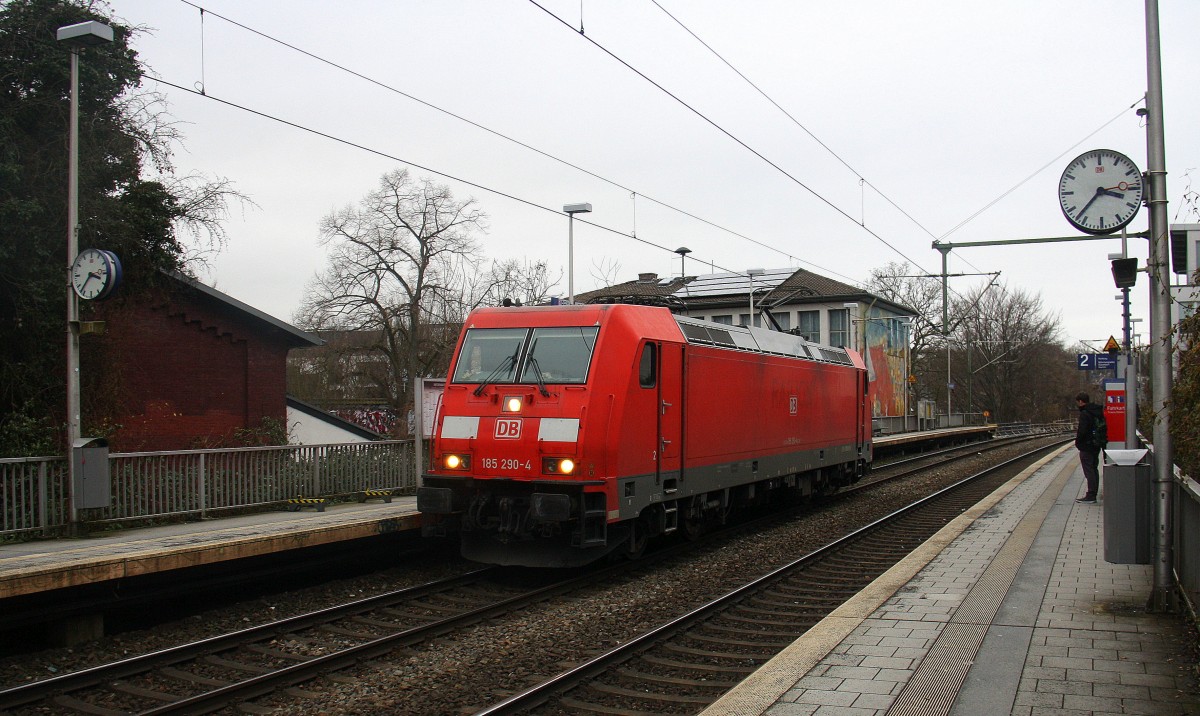 185 290-4 DB  kommt als Lokzug aus Aachen-West nach Stolberg-Hbf aus Richtung Aachen-West und fährt durch Aachen-Schanz in Richtung Aachen-Hbf,,Aachen-Rothe-Erde,Aachen-Eilendorf,Stolberg-Hbf(Rheinland). 
Bei Wolken am Nachmittag vom 27.1.2016.