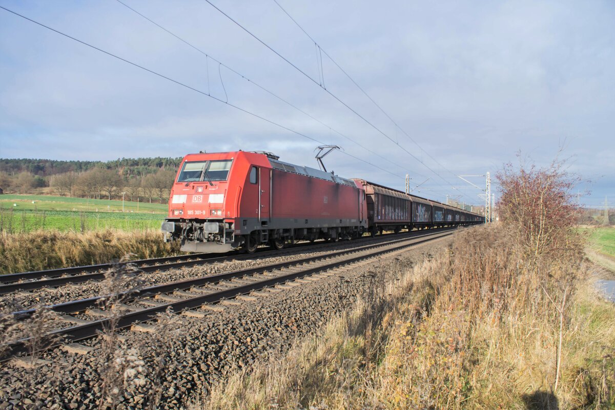 185 301-9 zu sehen am 23.11.2021 bei Kerzell.