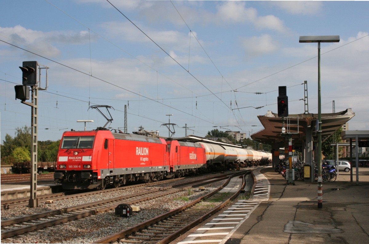 185 306 mit GC 49597 (Hemmingstedt–Basel Bad Rbf) am 19.09.2012 in Lahr (Schwarzwald)