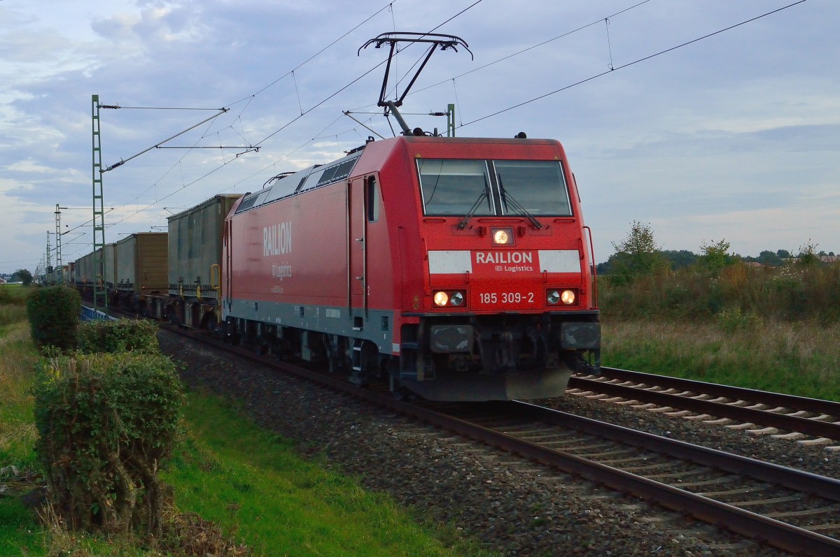 185 309-2 mit KLV bei Allerheiligen auf der Kbs 495 in Richtung Neuss fahrend.