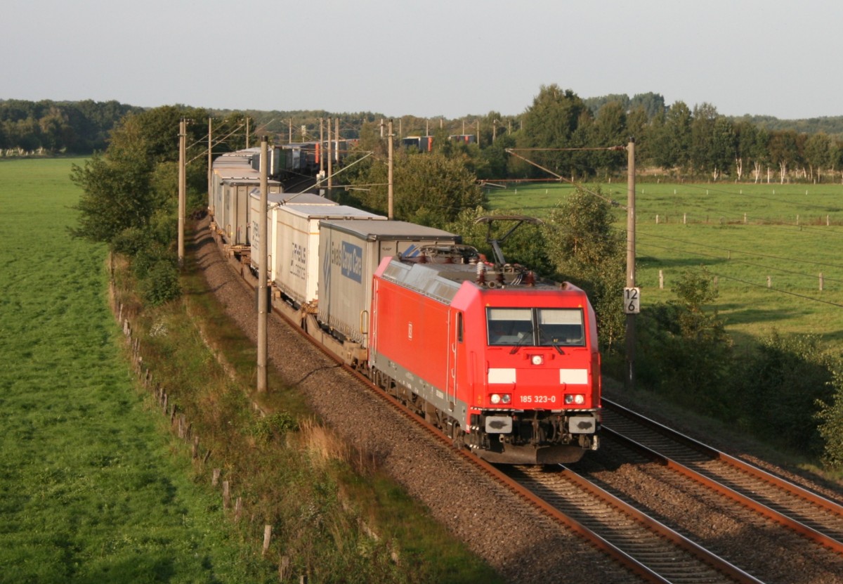 185 323 mit TEC 42737 (Gteborg–Hannover-Linden) am 22.09.2010 zwischen Maschen und Jesteburg