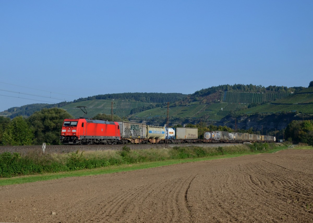 185 391 mit einem Wenzel-KLV am 28.09.2013 bei Himmelstadt.