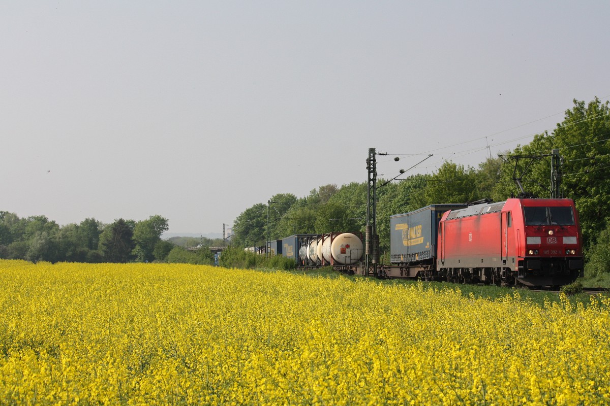 185 392 am 4.5.13 mit einem KLV in Menden.