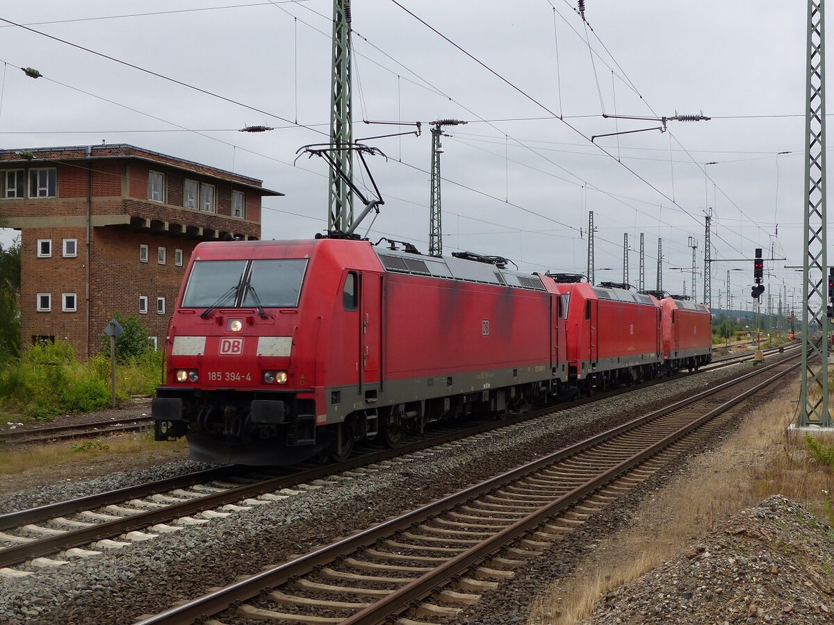 185 394 und zwei Schwesterloks in Northeim, 16.07.19