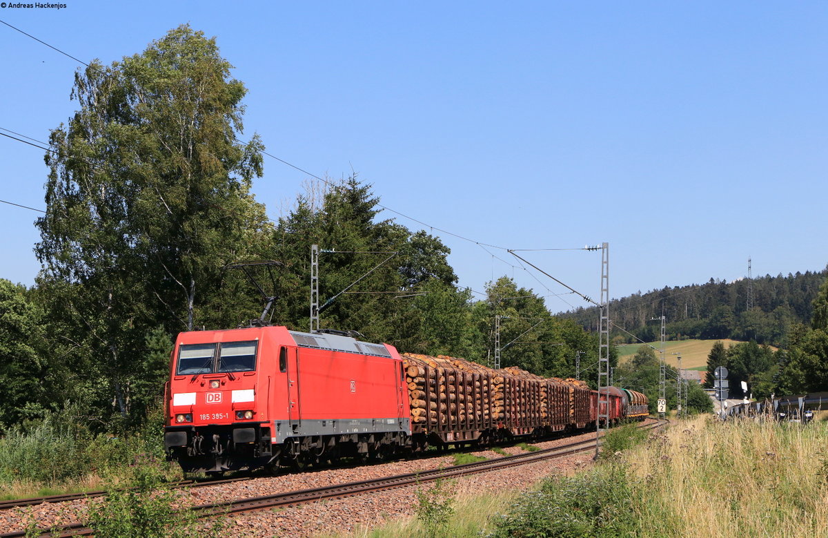 185 395-1 mit dem EZ 52054 (Villingen(Schwarzw)-Offenburg Gbf) bei St.Georgen 31.7.20