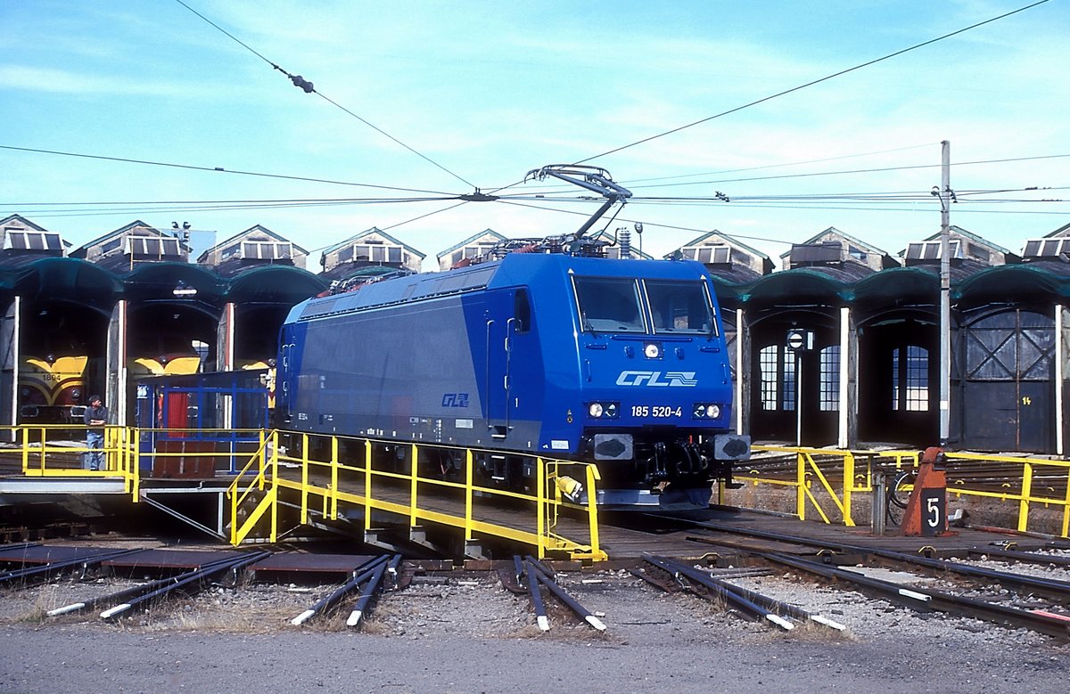 185 520  Luxembourg  03.09.03