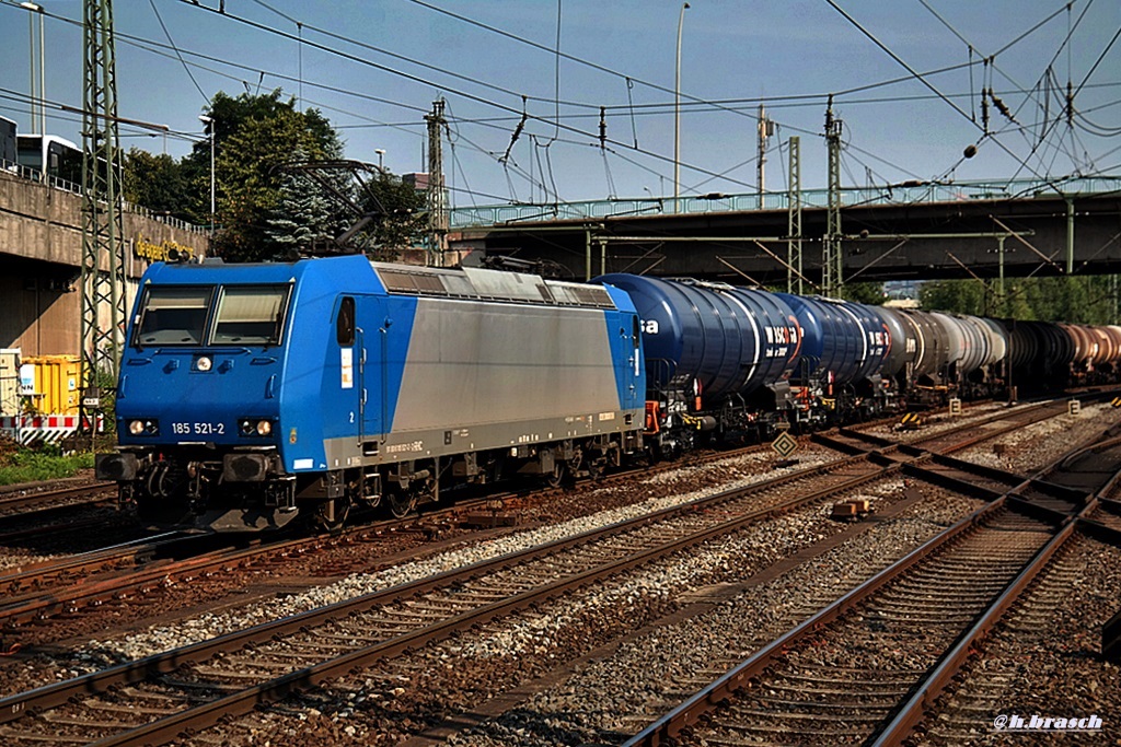 185 521-2 zog einen tankzug durch hh-harburg,datum 22.08.14