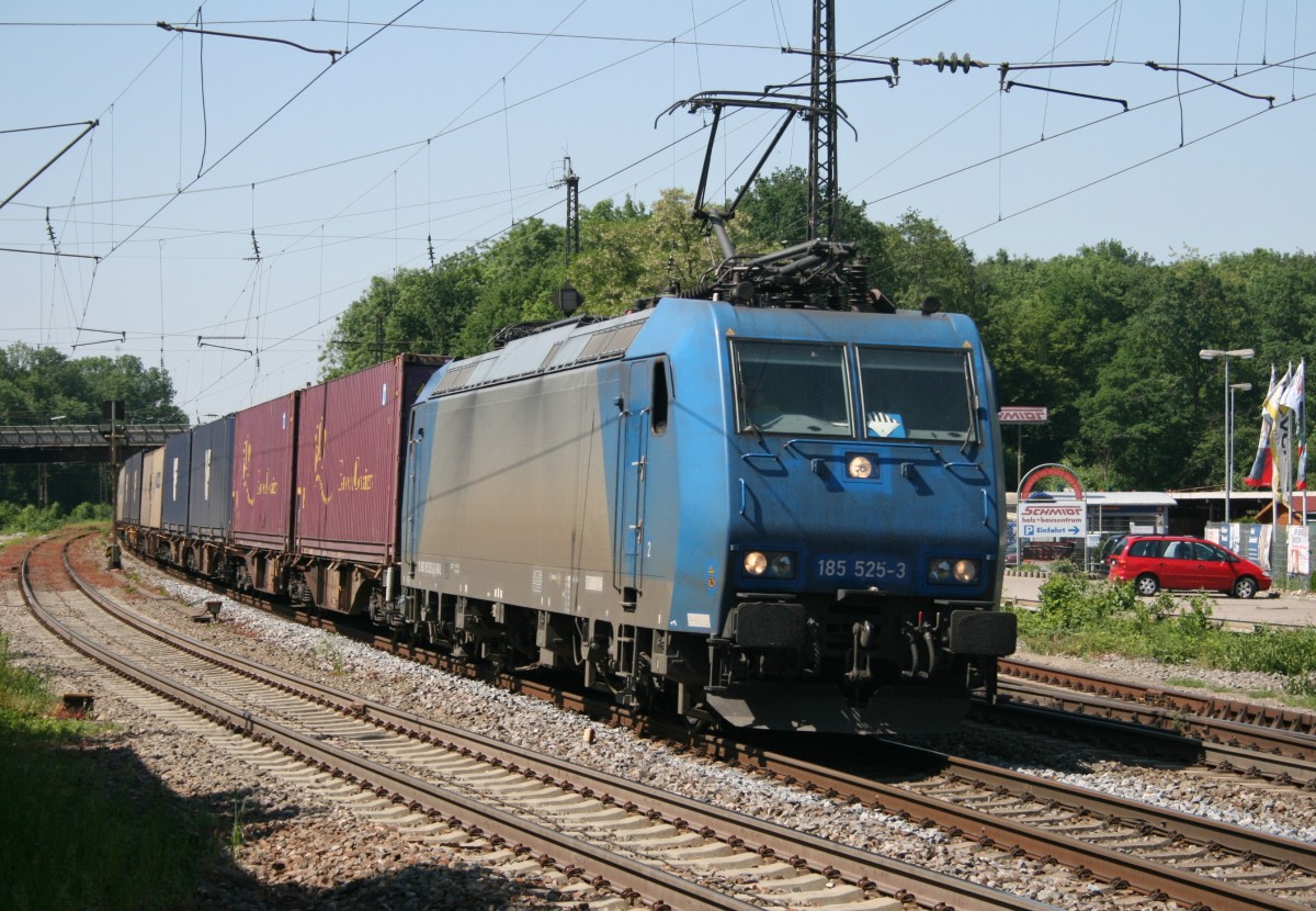 185 525 mit Gterzug Richtung Freiburg (Brsg) am 13.05.2011 in Riegel-Malterdingen
