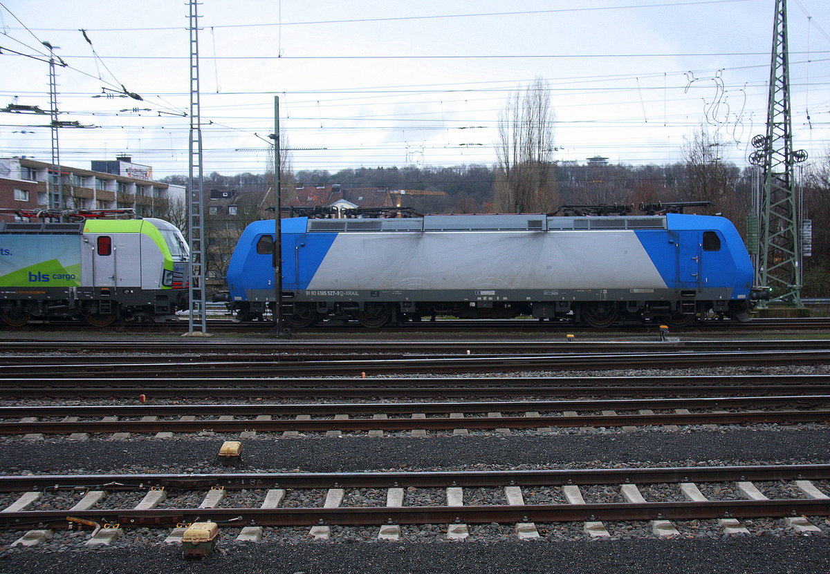 185 527-9 von Crossrail steht abgestellt in Aachen-West. 
Aufgenommen vom Bahnsteig in Aachen-West.
Am Morgen von 3.1.2018.