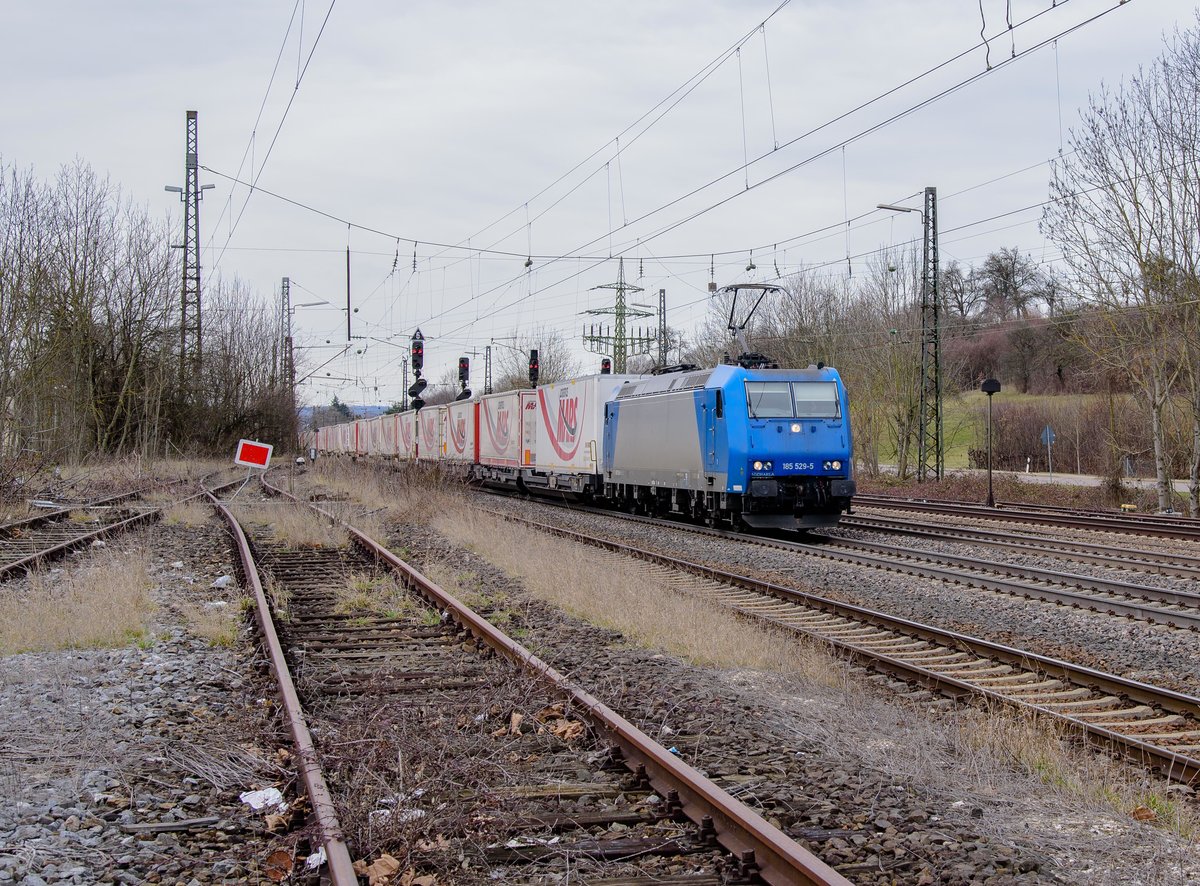 185 529(Michaela)TXL(lt.Railcolor) mit Mars-KLV DGS 41563 nach München in Süßen am 4.3.2017.
