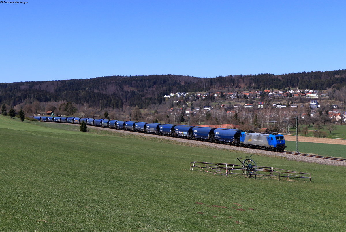 185 535-2 mit dem DGS 91299 (Singen(Htw)-Ingolstadt Hbf) bei Möhringen 23.4.21