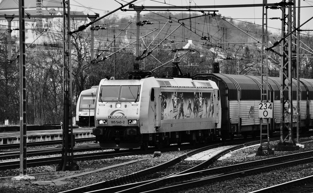 185 540-2 von TXLogistik zu sehen am 11.02.15 im Bhf.Fulda.