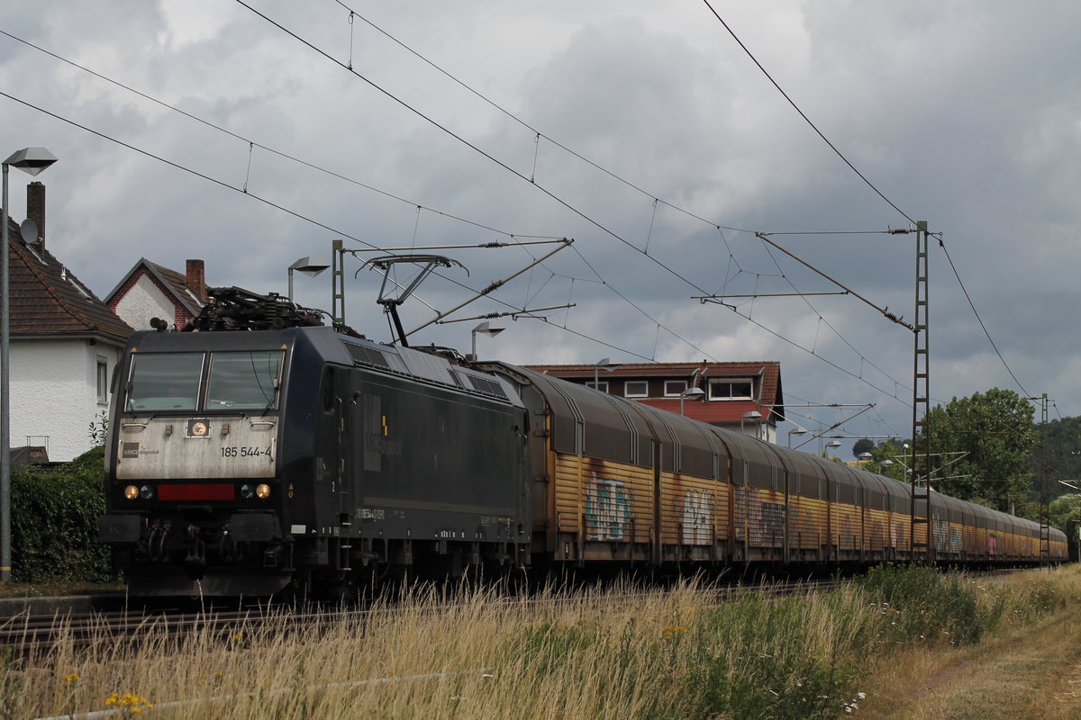 185 544 am 22.06.2018 mit einem ARS-Zug in Ludwigsau-Friedlos.