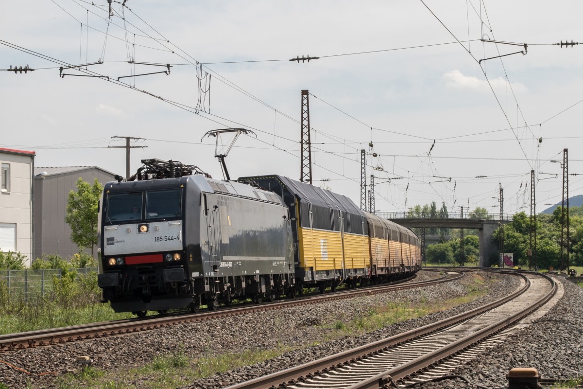 185 544 mit einem Altmann am 14. Mai 2015 bei Retzbach.