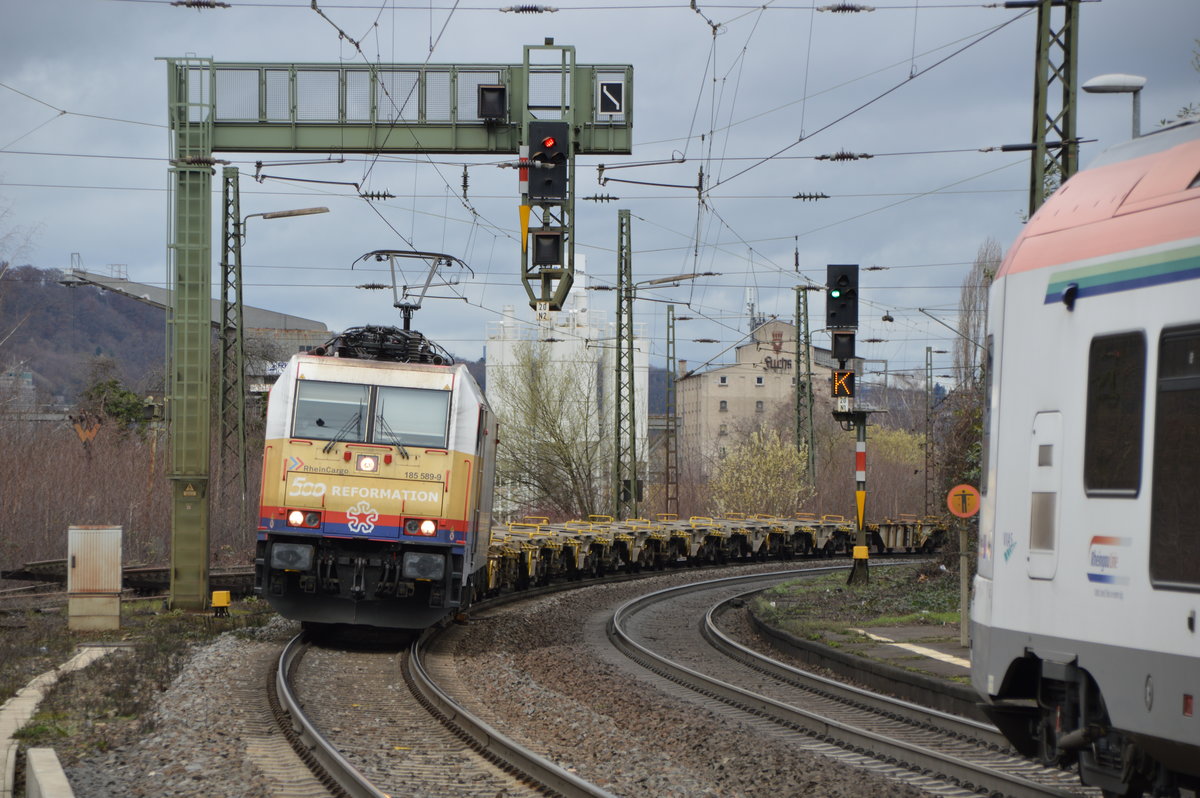 185 589-9 + Vias in Oberlahnstein

Aufnahme Datum: März 2019

Aufnahme Ort: Oberlahnstein