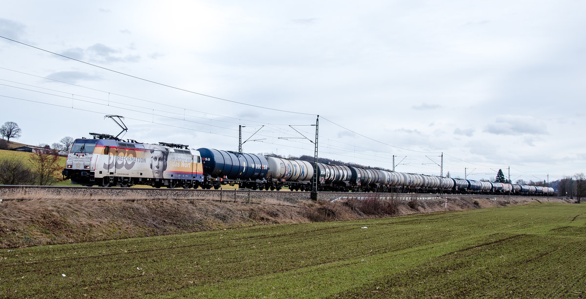 185 589 RHC mit Kesselwagen Richtung Kornwestheim.(Uhingen(Fils)9.2.2019).