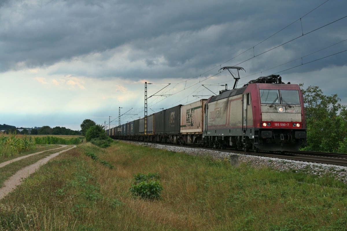 185 590-7 mit einem KLV-Zug Richtung Norden am Nachmittag des 07.09.13 zwischen Mlheim (Baden) und Buggingen.