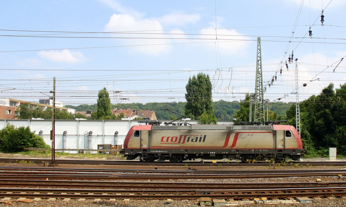 185 594-9 von Crossrail rangiert in Aachen-West.
Aufgenommen vom Bahnsteig in Aachen-West bei Sonne und Wolken am Mittag vom 4.8.2014. 