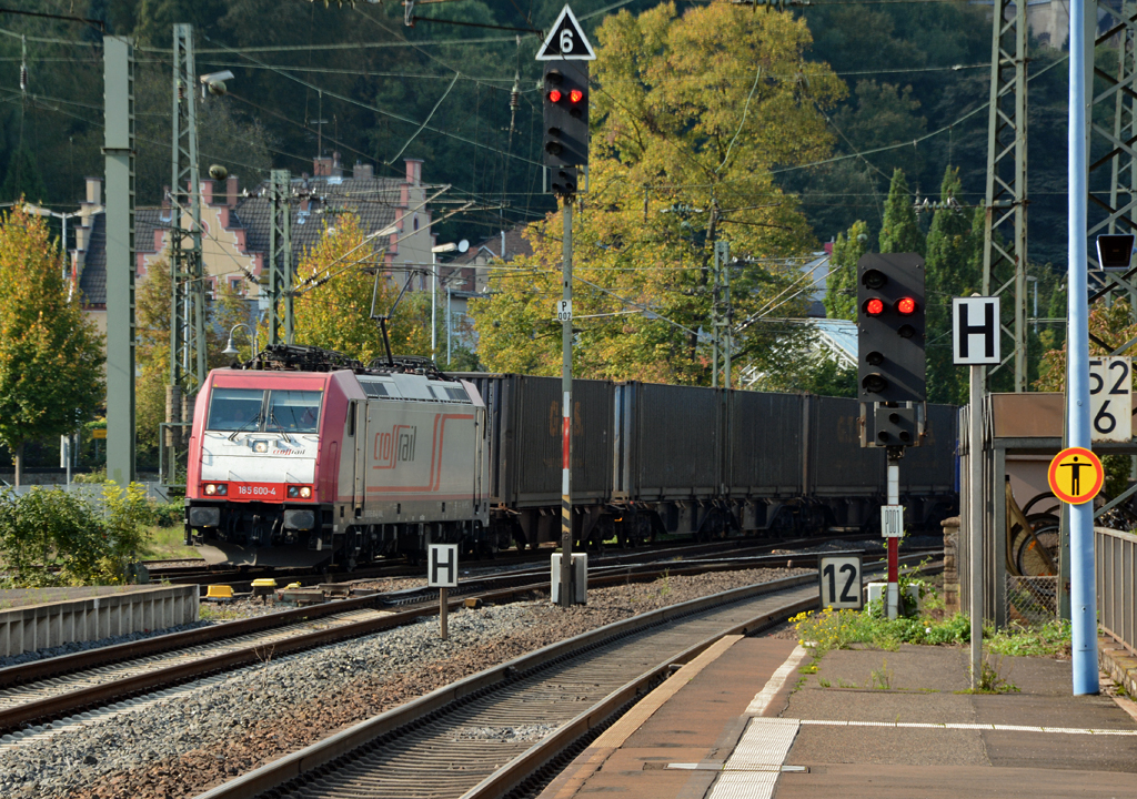 185 600-4  Crossrail  Containerzug durch Remagen - 01.10.2014