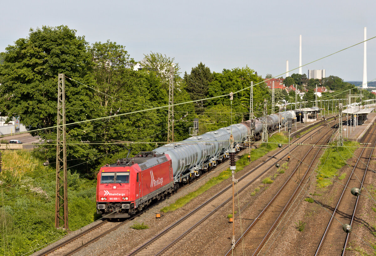 185 606 der HReincargo mit Kesselwagenganzzug am 16.06.2021 in Oberesslingen. 