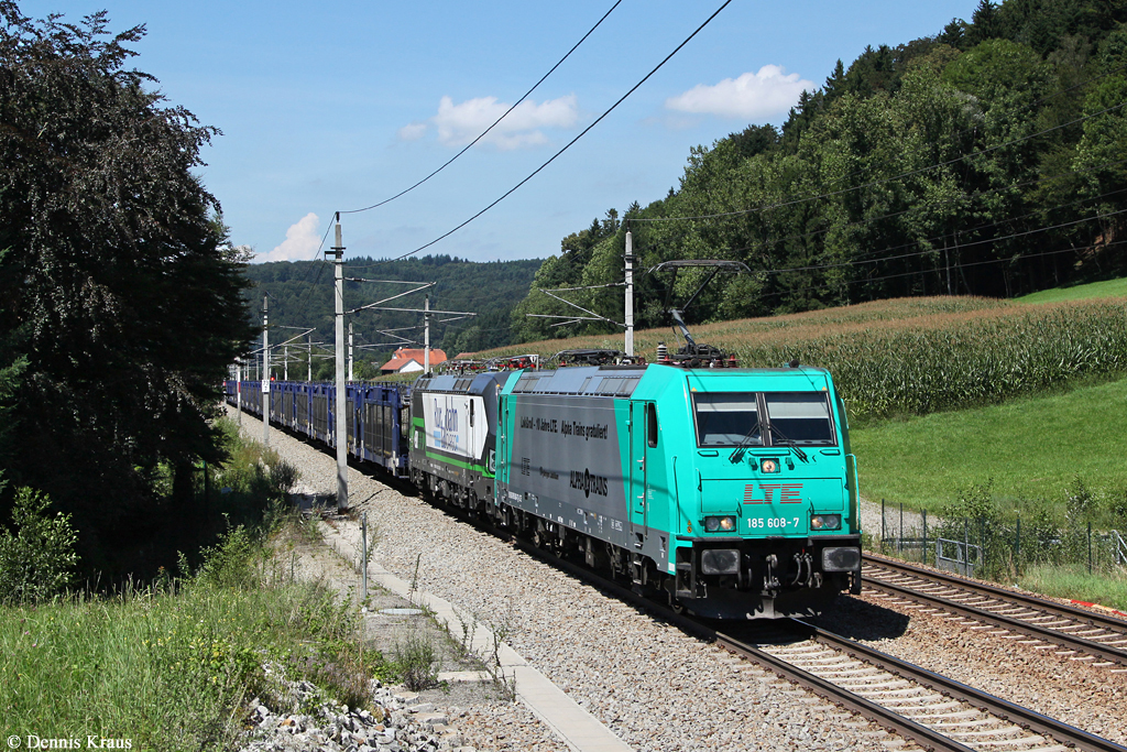 185 608 + 193 832 mit Autozug am 02.08.2014 bei Wernstein.