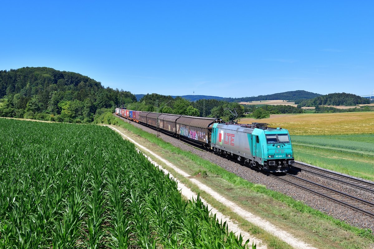 185 608 mit DGS 40669 am 21.07.2020 bei Darshofen.