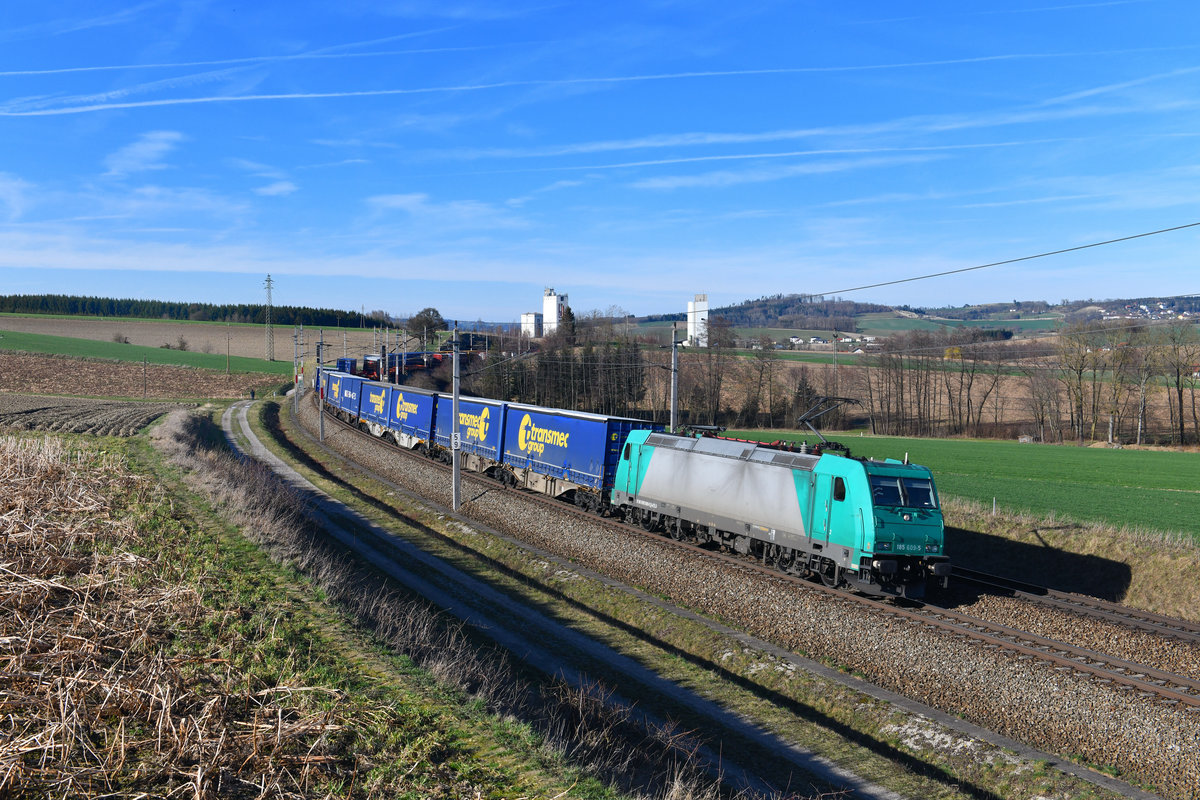 185 609 mit TEC 40677 am 17.03.2019 bei Haiding. 