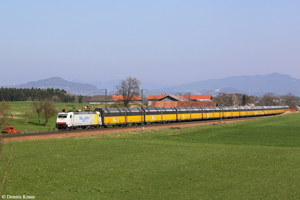 185 637 mit Altmannzug am 29.03.2014 bei Teisendorf.