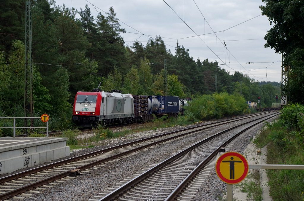 185 650 ITL mit Containerzug am 04.10.2013 in Ochenbruck gen Nrnberg. 