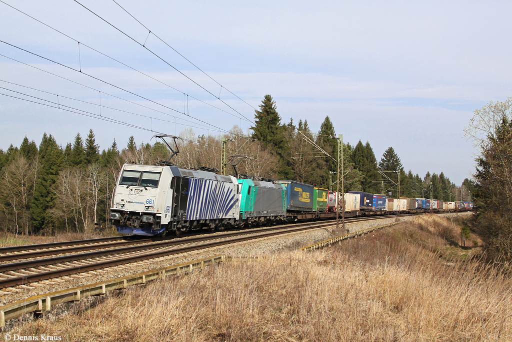 185 661 und 186 247 mit einem KLV Zug am 22.03.2014 zwischen Aßling und Ostermünchen.

