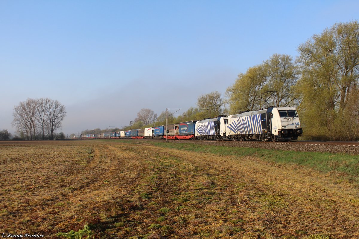 185 663 + 185 661 Lokomotion mit dem Paneuropa&Terratrans KLV von Verona nach Bremen bei Klein Schneen am 21.04.2021