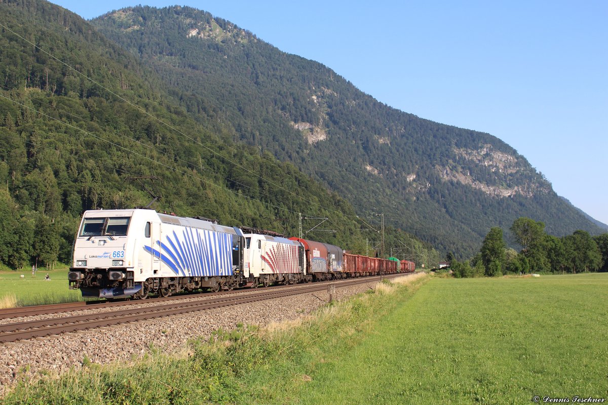 185 663 + 189 918 Lokomotion mit einem gemischten Güterzug bei Niederaudorf am 06.07.2019