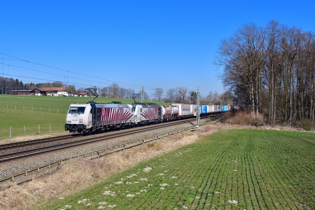 185 666 + 193 776 mit DGS 41857 am 18.03.2020 bei Vogl.