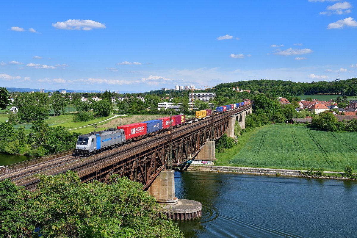 185 672 mit DGS 40678 am 19.05.2020 bei Mariaort.