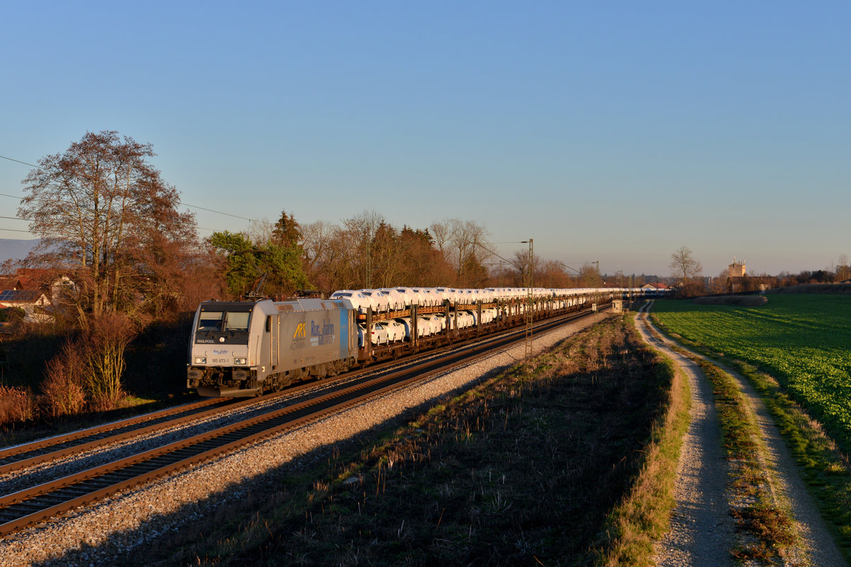 185 673 mit DGS 47160 am 07.12.2015 bei Langenisarhofen. 