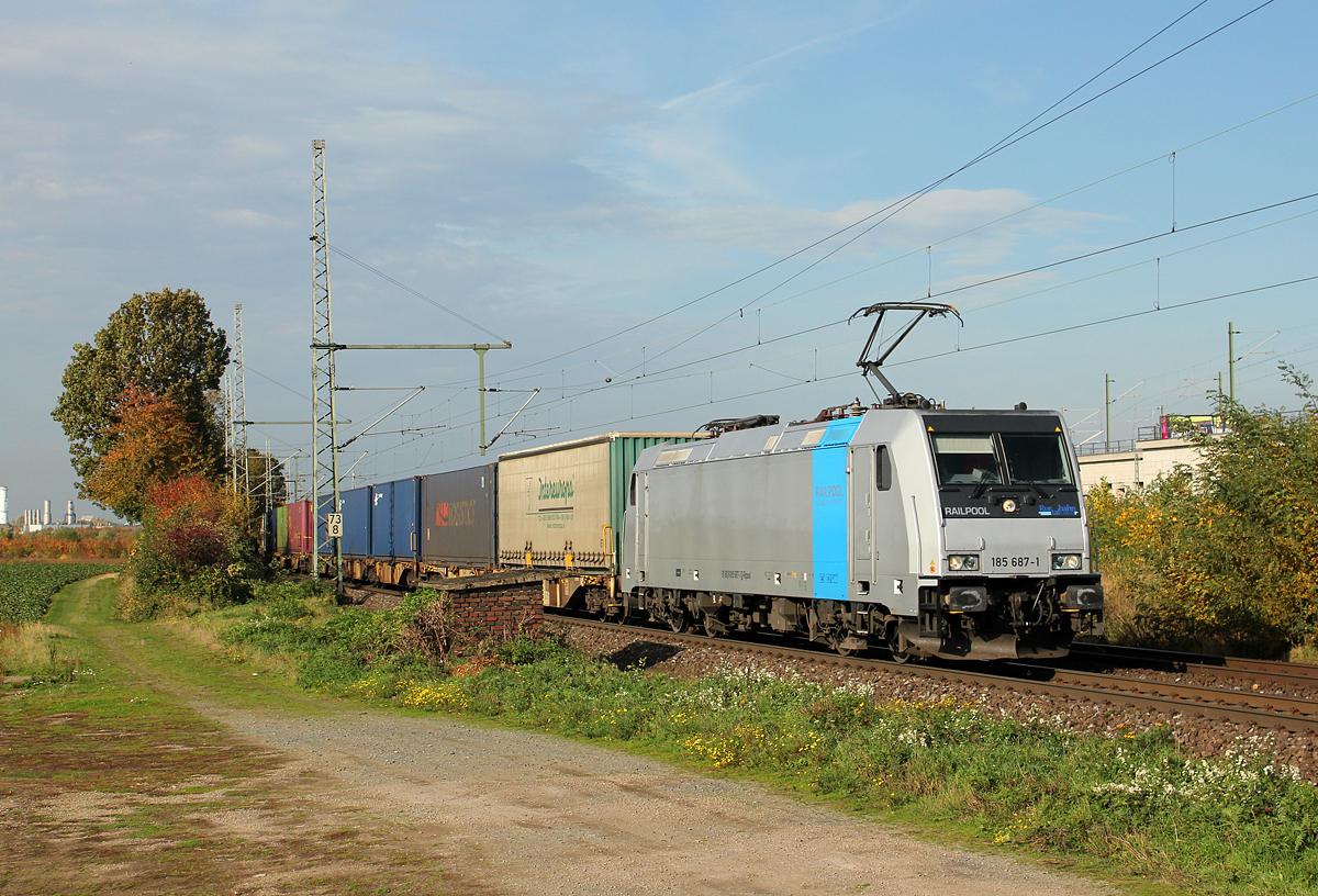 185 687-1 der RTB bei Porz Wahn am 22.10.2013
