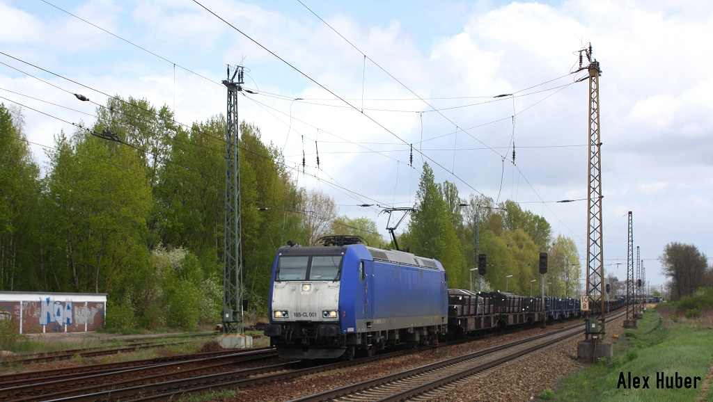 185-CL 001 (185 501) mit Güterzug kommend aus Schönefeld ri Mockau im Bf Leipzig-Thekla am 17.04.14