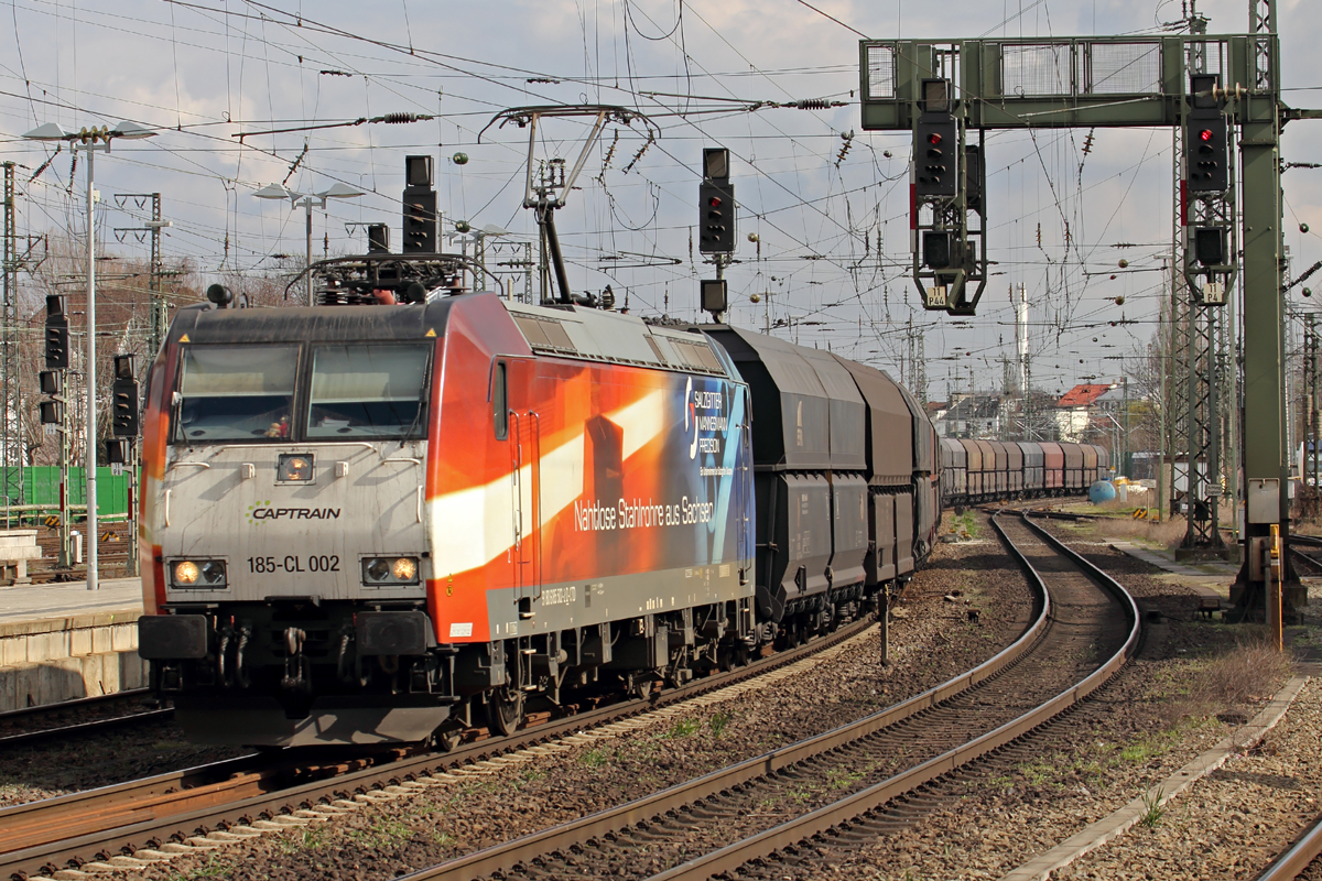 185-CL 002 in Bremen Hbf. 25.3.2014