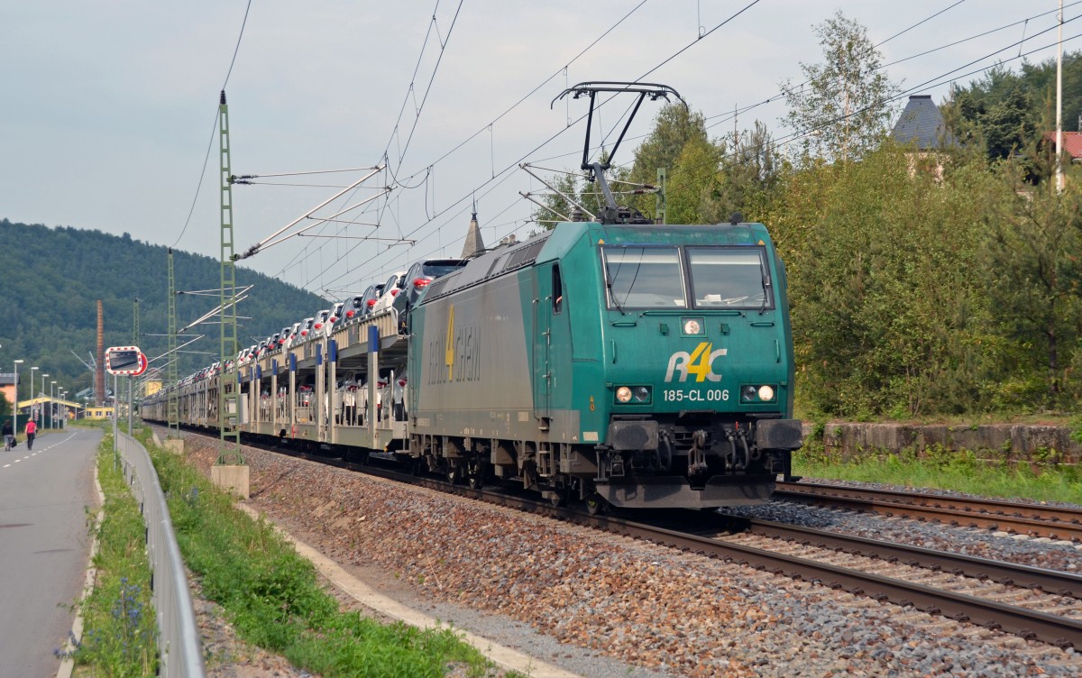 185-CL 006 fuhr am 05.07.13 mit einem Autozug von Bad Schandau kommend durch Knigstein Richtung Dresden. Bei diesem Zug handelt es sich um eine ITL-Leistung.