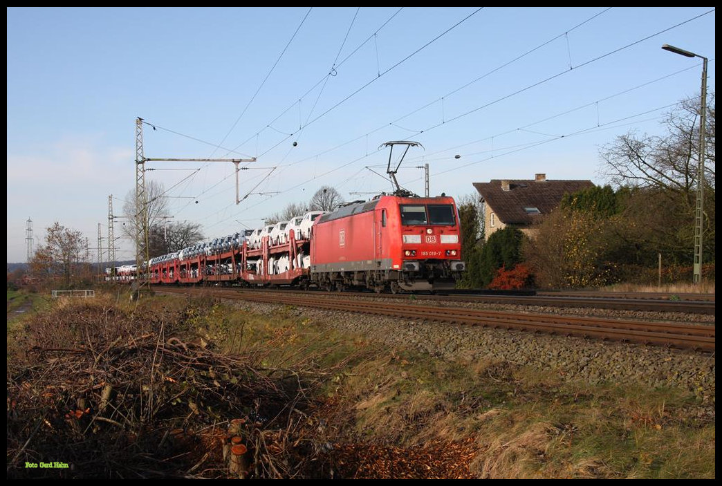 185011 war am 25.11.2017 um  12.28 Uhr mit einem Autotransportzug aus Osnabrück kommend in Wissingen zu sehen. 