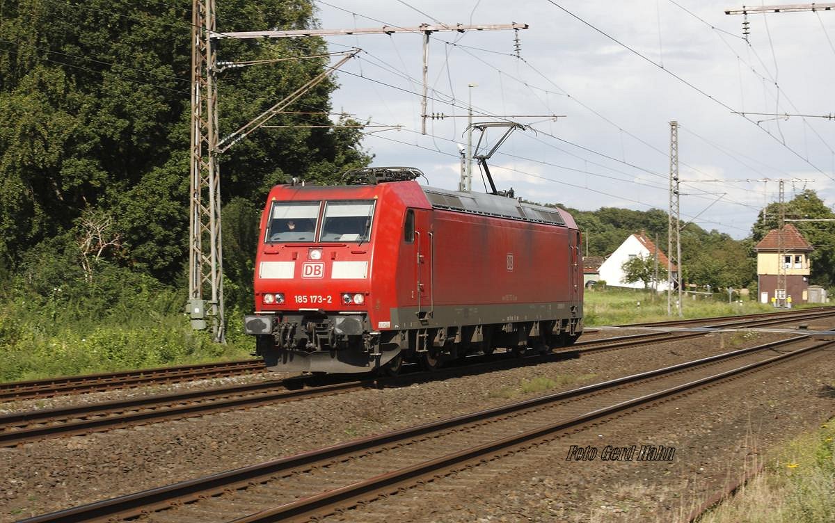 185173 solo am 11.8.2014 um 16.51 Uhr durch Westerkappeln - Velpe Richtung Rheine.
