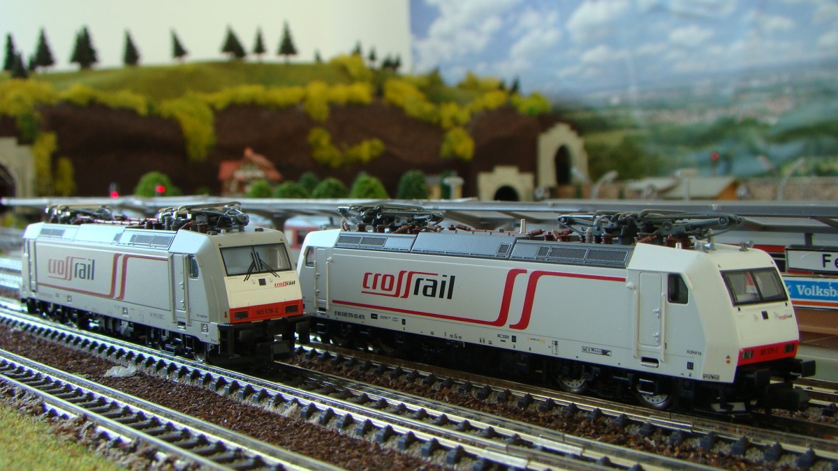 185er der CROSSRAIL von Minitrix und Fleischmann Epoche VI auf meiner Anlage am 22.10.2011