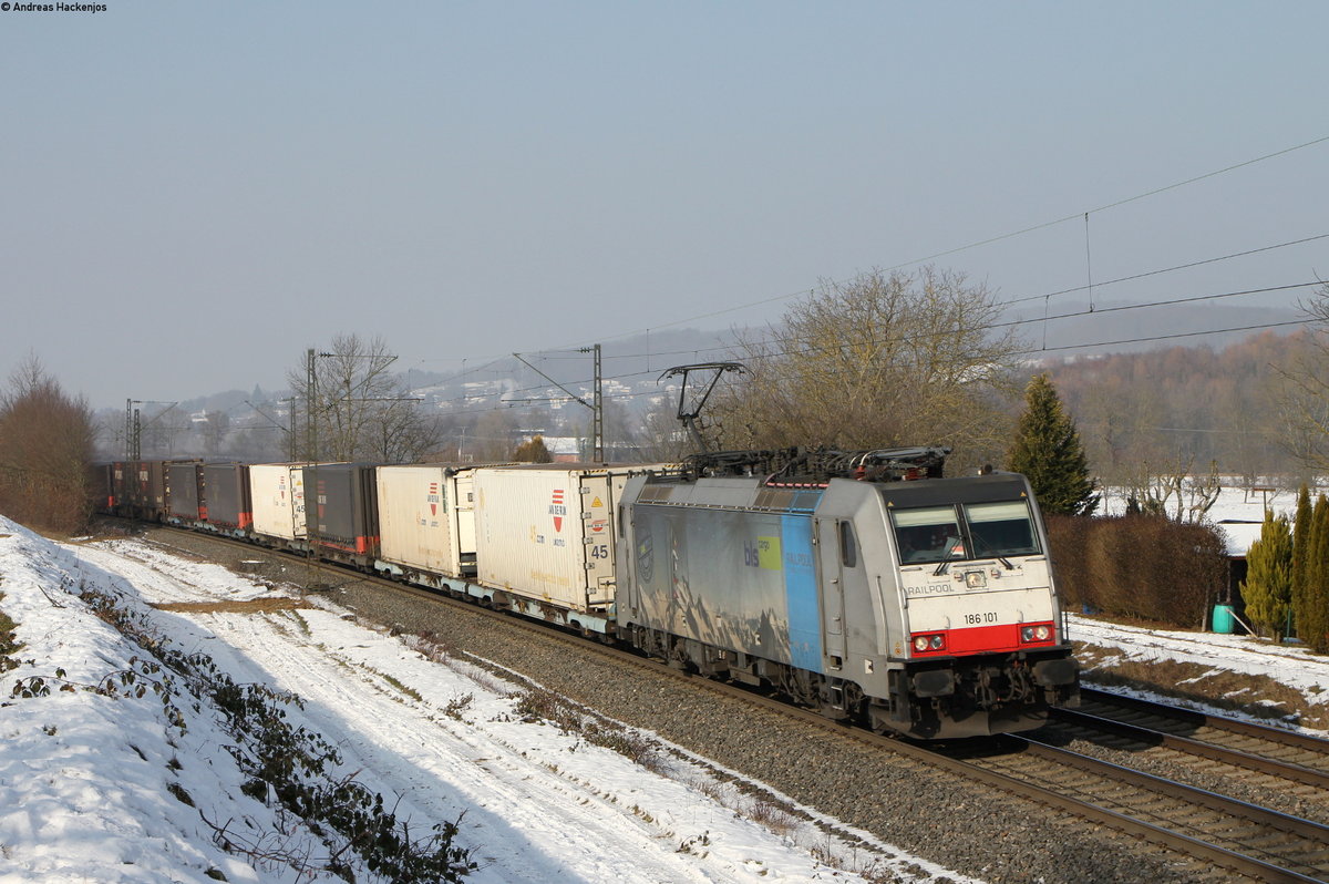 186 101-2 mit dem DGS 40123 (Venlo-Melzo) bei Kollmarsreute 26.1.17