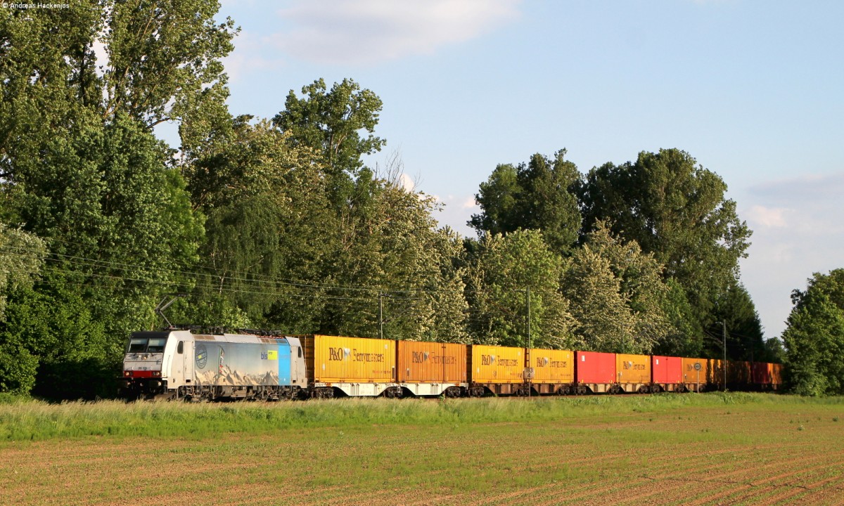 186 109-5 mit dem DGS 40030 (Melzo-Rotterdam) bei Riegel 21.5.15