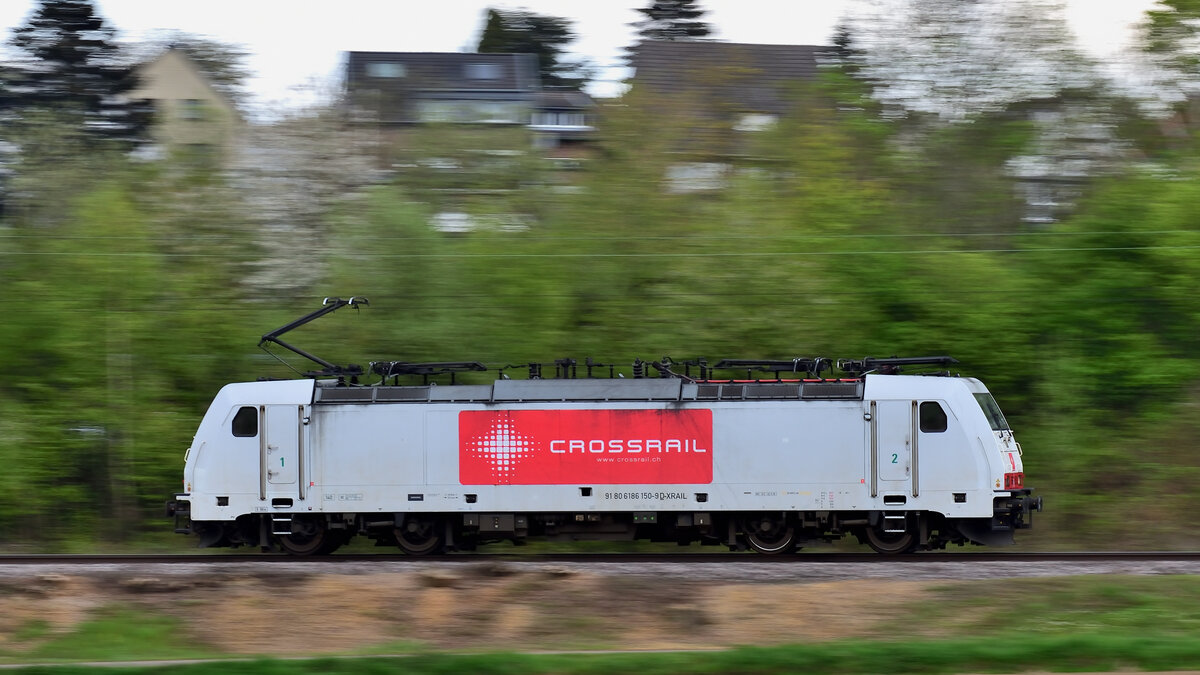 186 150 Crossrail als Lokzug auf der KBS 485 bei Palenberg, am 17.04.2019 in Richtung Aachen unterwegs. Mitzieher bei 1/50 