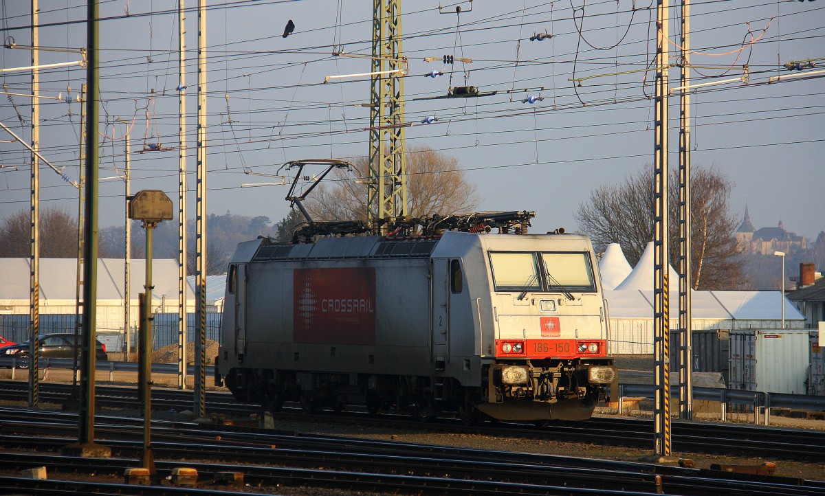 186 150 von Crossrail steht in Aachen-West. 
Aufgenommen vom Bahnsteig in Aachen-West. 
Bei schönem Sonnenschein am Kalten Morgen vom 29.2.2016.