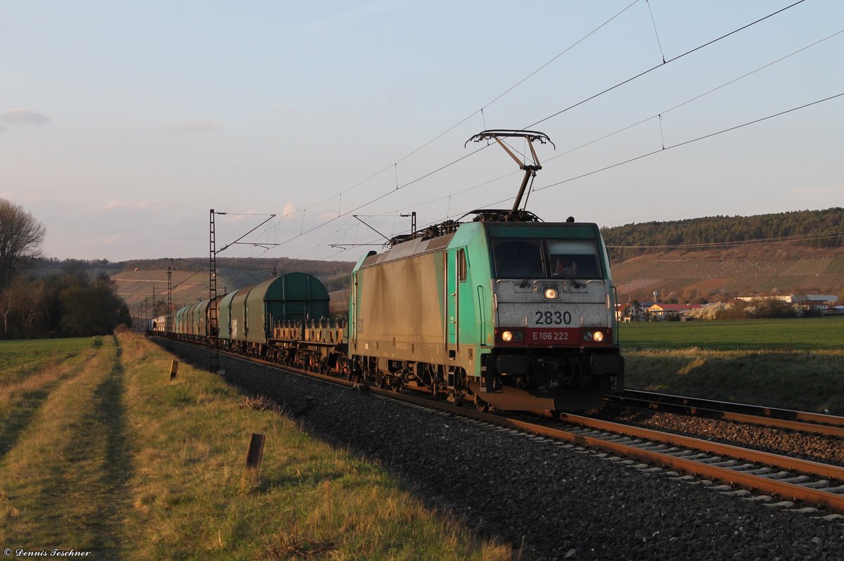 186 222-6 B mit einem Mischer bei Retzbach-Zellingen am 28.03.2017