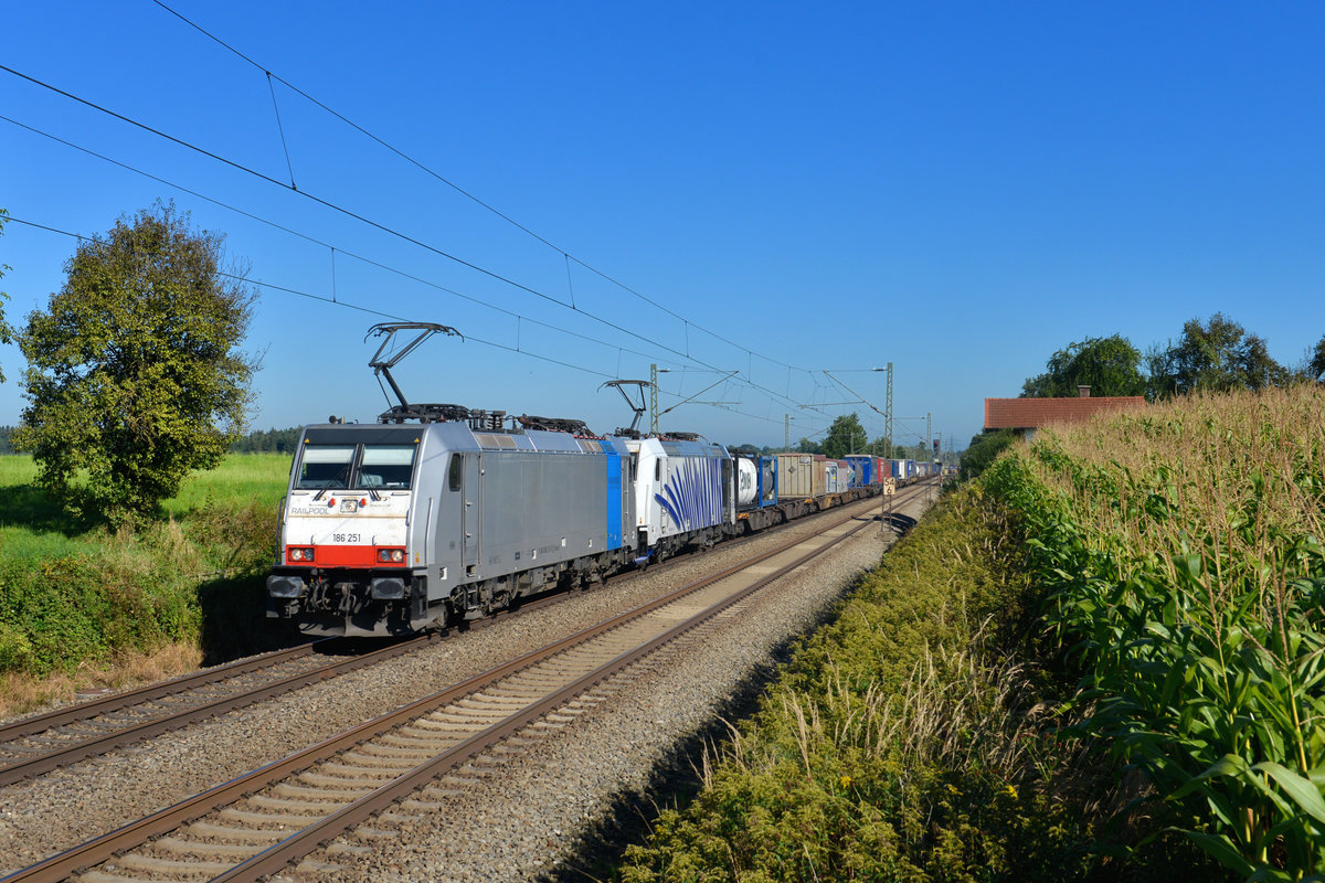 186 251 + 185 662 mit DGS 43125 am 08.09.2016 bei Hilperting. 