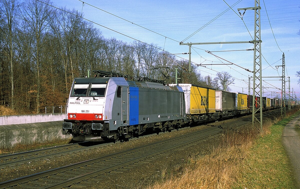 186 251  bei Rastatt  12.02.22