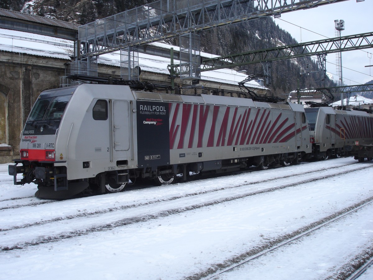 186 281-2 Railpool RTC Brennero 15-02-2013 - Bahnvideos in Youtube - http://www.youtube.com/user/cortiferroviariamato/videos